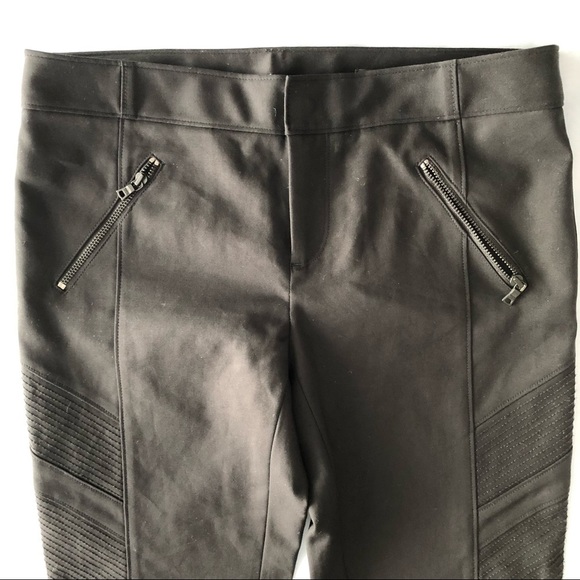 Club Monaco Pants - Club Monaco black dress pants. Size 4. Fun Front hip zippers deco on office wear